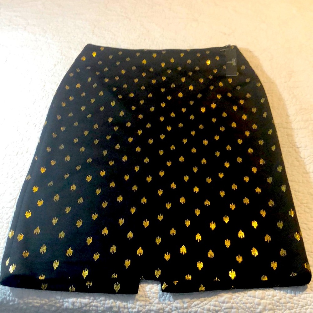 NWT T Tahari Black & Gold Foil Skirt